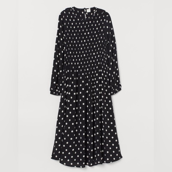 black polka dot dress h&m H & M Black Velvet Cocktail Dress With Sequins